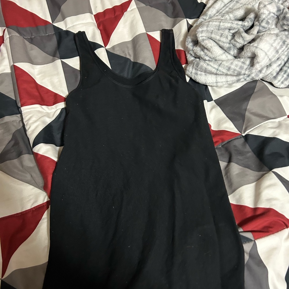 Tanks - Picture 3 of 4